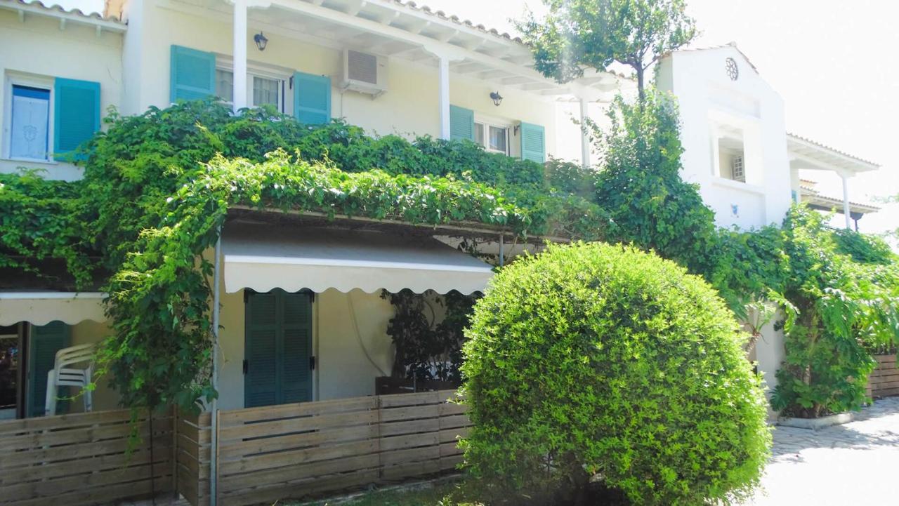 Agrambeli Rooms & Apartments Lefkada City ภายนอก รูปภาพ