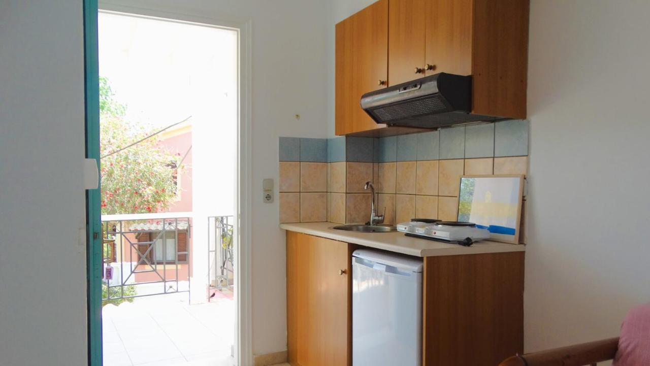 Agrambeli Rooms & Apartments Lefkada City ภายนอก รูปภาพ