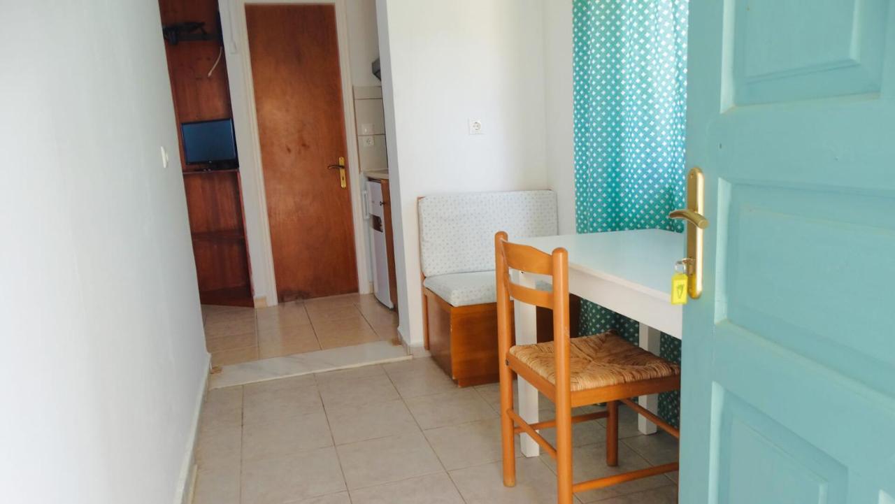 Agrambeli Rooms & Apartments Lefkada City ภายนอก รูปภาพ