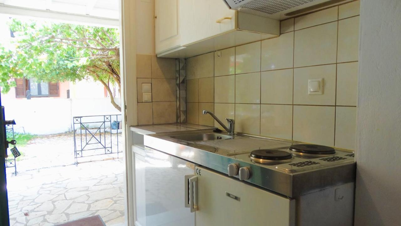 Agrambeli Rooms & Apartments Lefkada City ภายนอก รูปภาพ