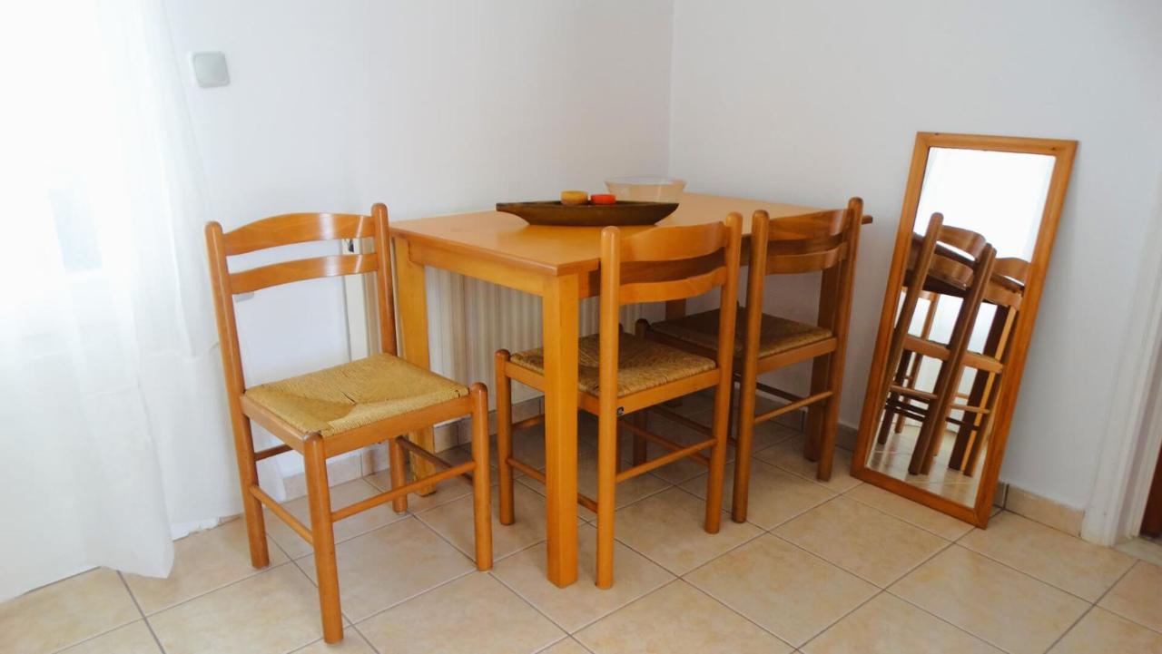 Agrambeli Rooms & Apartments Lefkada City ภายนอก รูปภาพ
