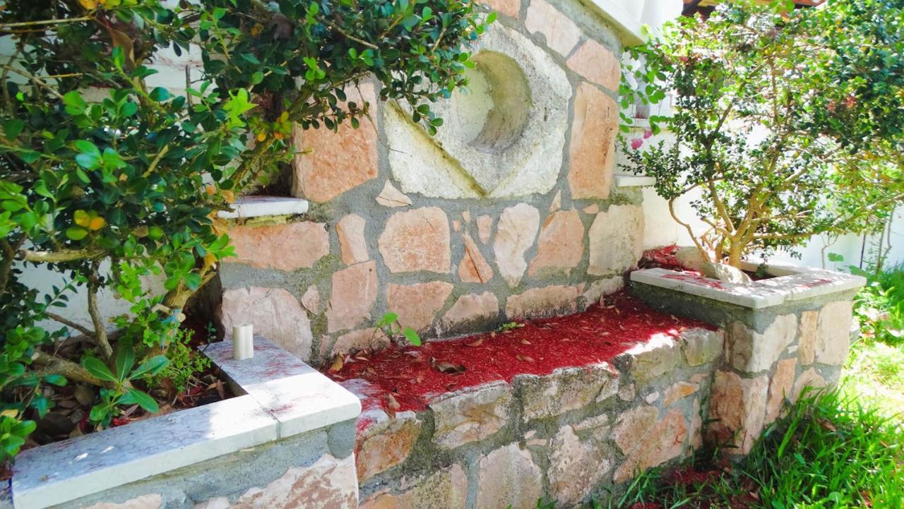 Agrambeli Rooms & Apartments Lefkada City ภายนอก รูปภาพ