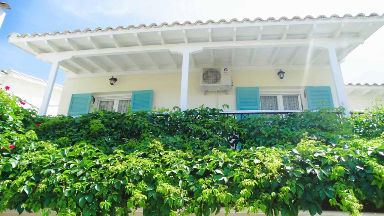 Agrambeli Rooms & Apartments Lefkada City ภายนอก รูปภาพ